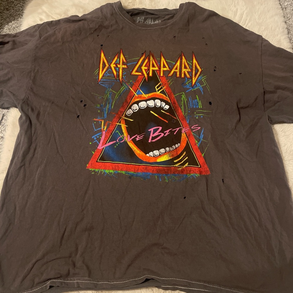 Graphic Tee - Black